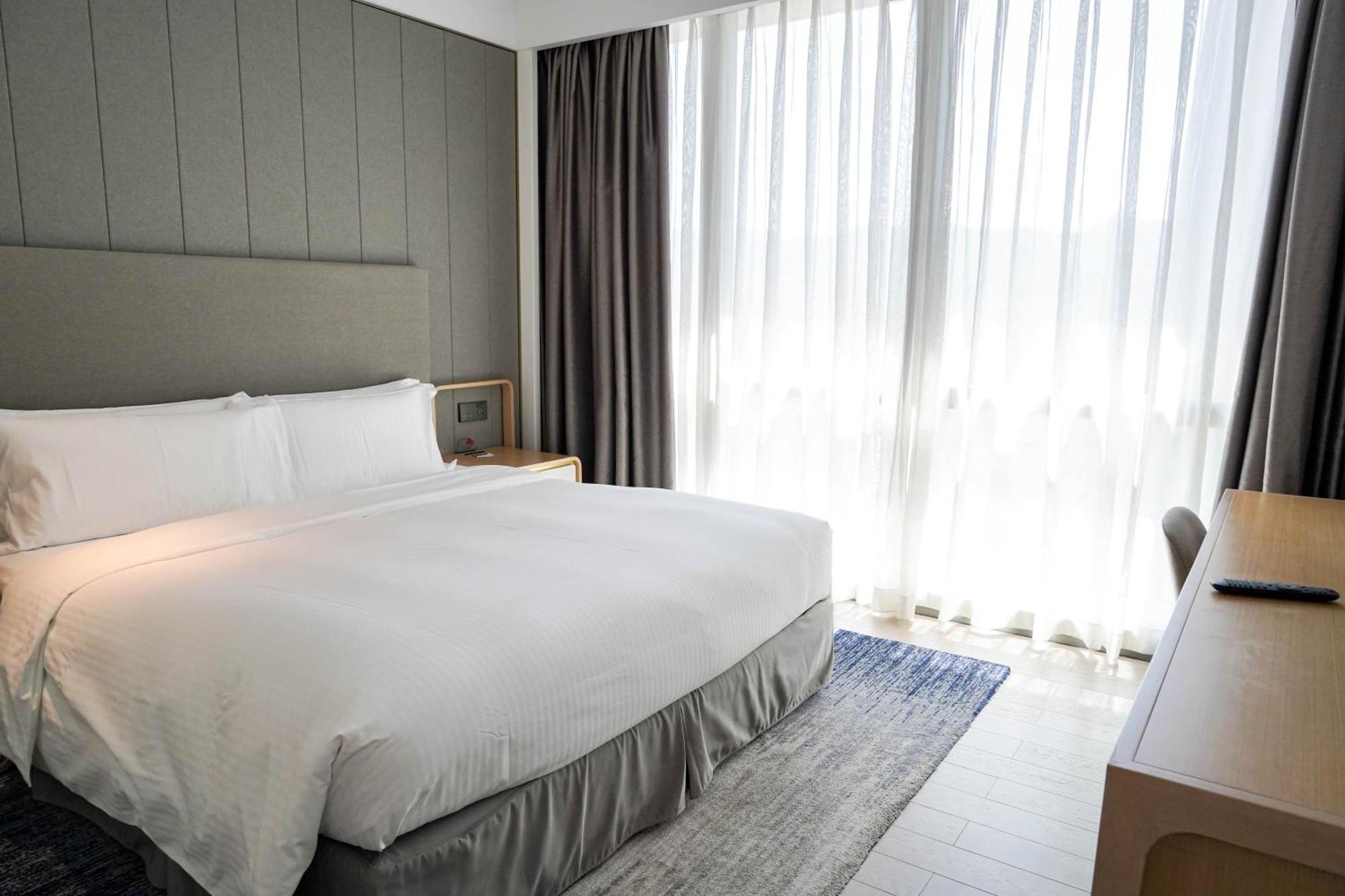 Ascott Raffles City Chongqing Exteriör bild