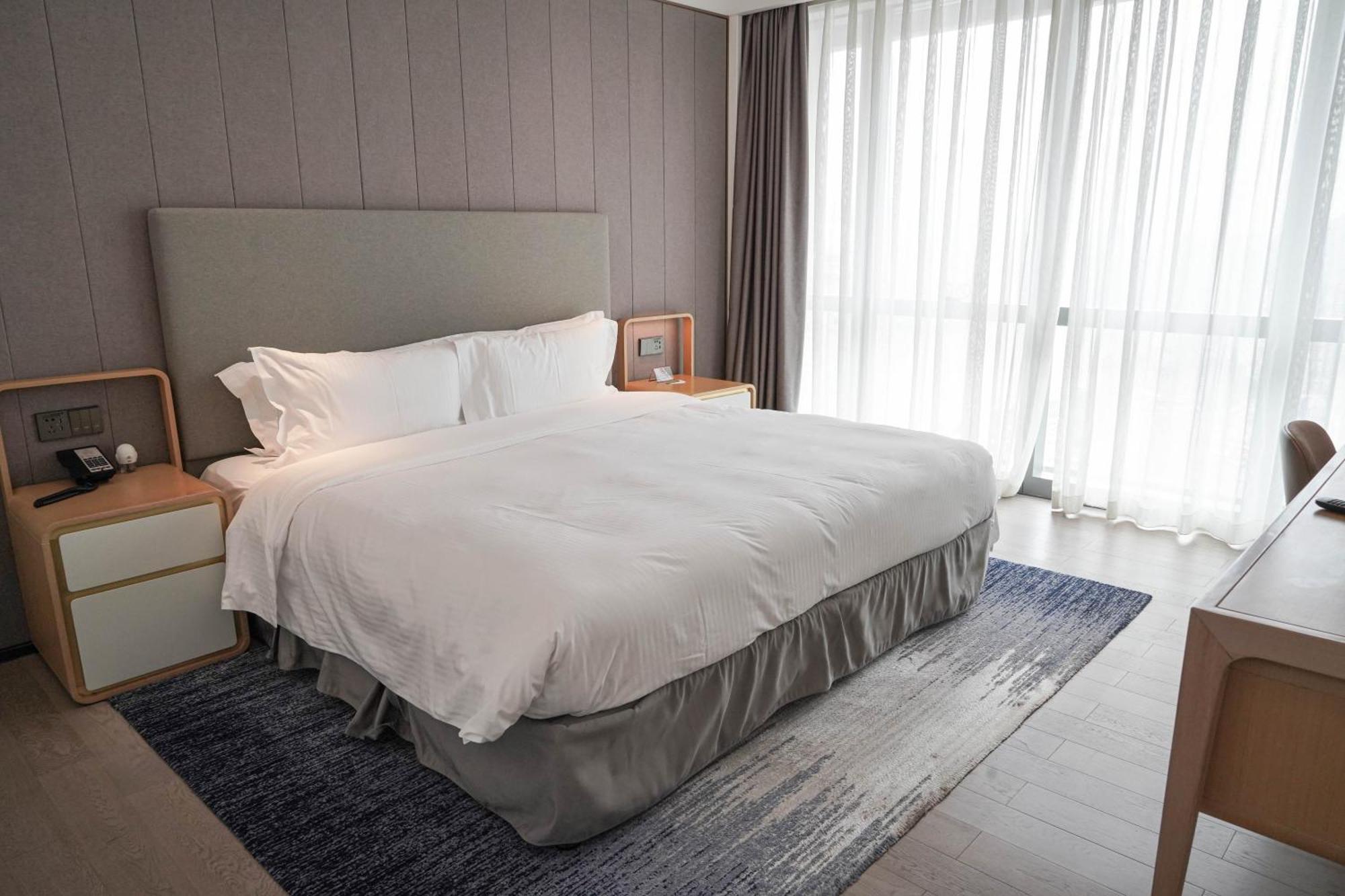 Ascott Raffles City Chongqing Exteriör bild